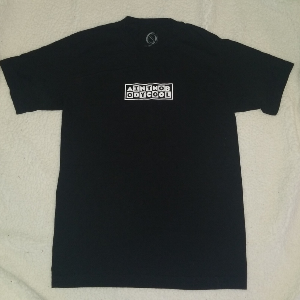 Black tshirt